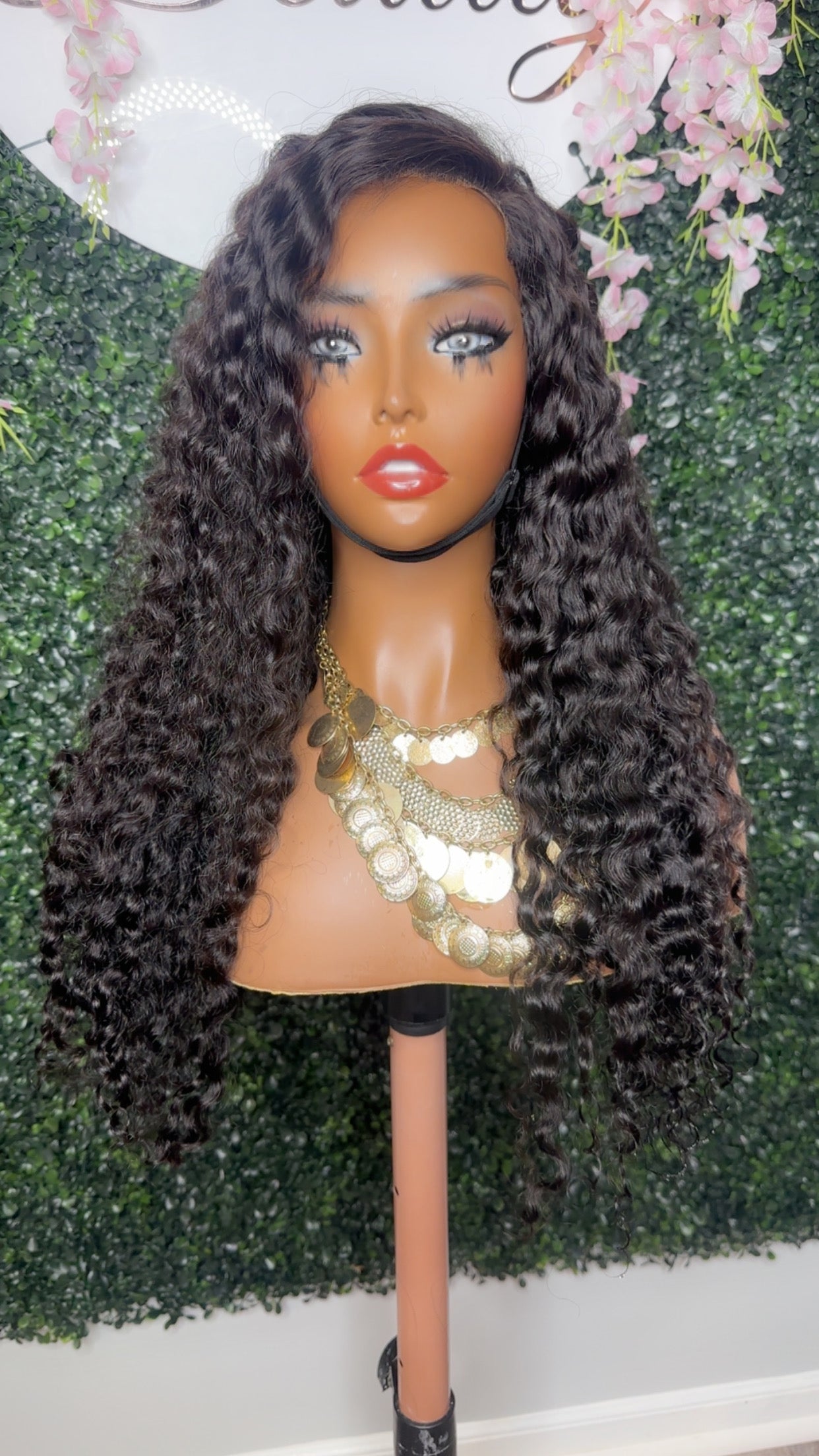 Hanna 22” virgin closure